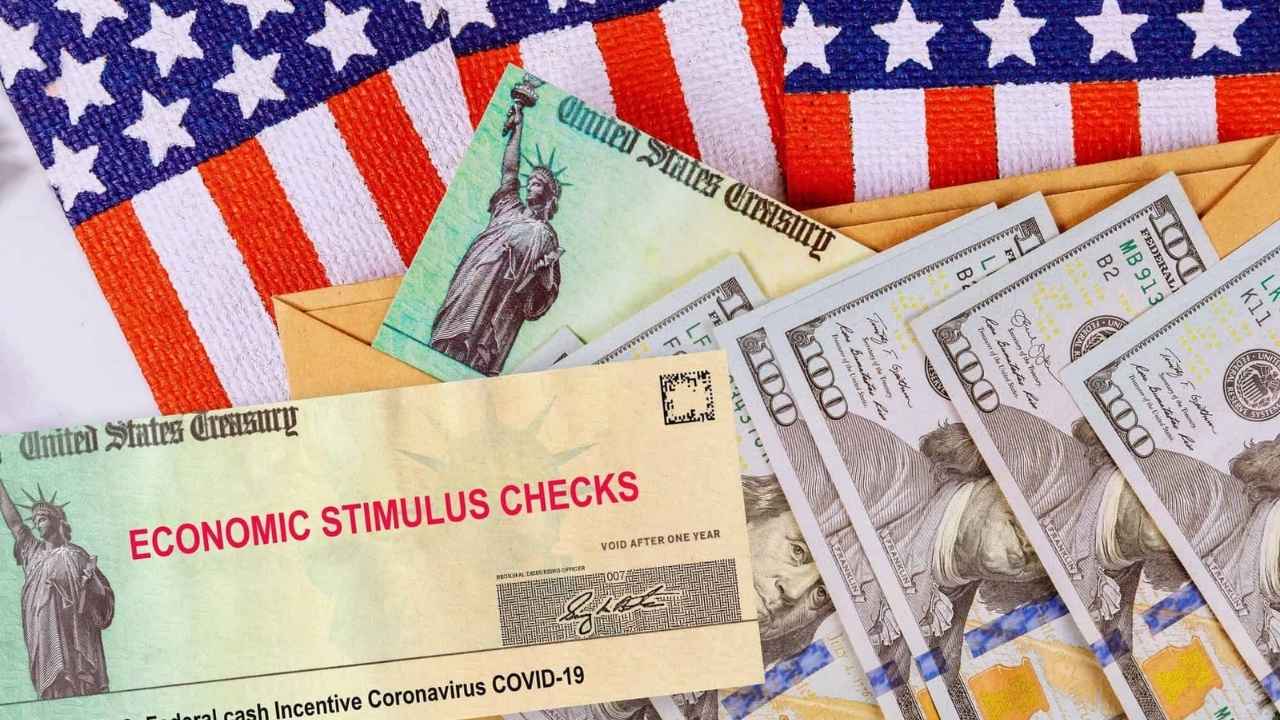 No Widespread $725 Stimulus Check Has Been Approved