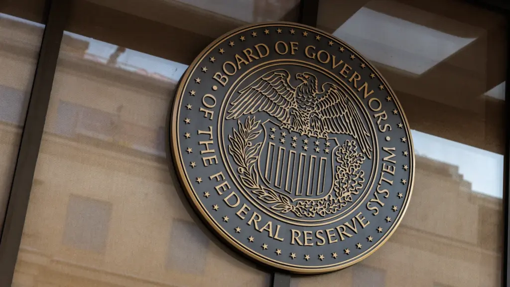 RBI Cuts Repo Rate in 2025: What It Means for Home Loans, EMIs & Savings 4 Federal Reserve