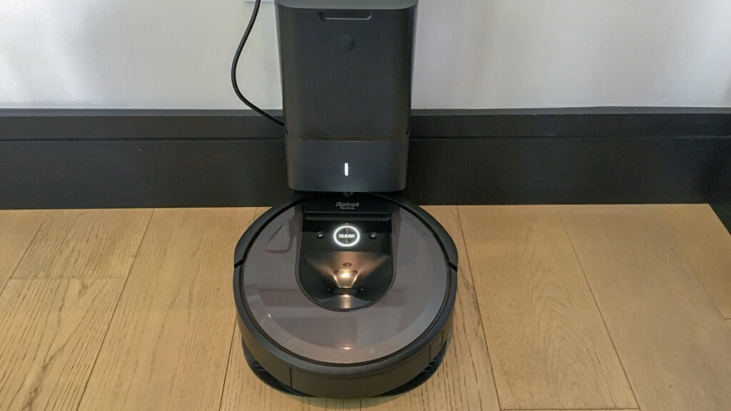 iRobot Roomba i7+